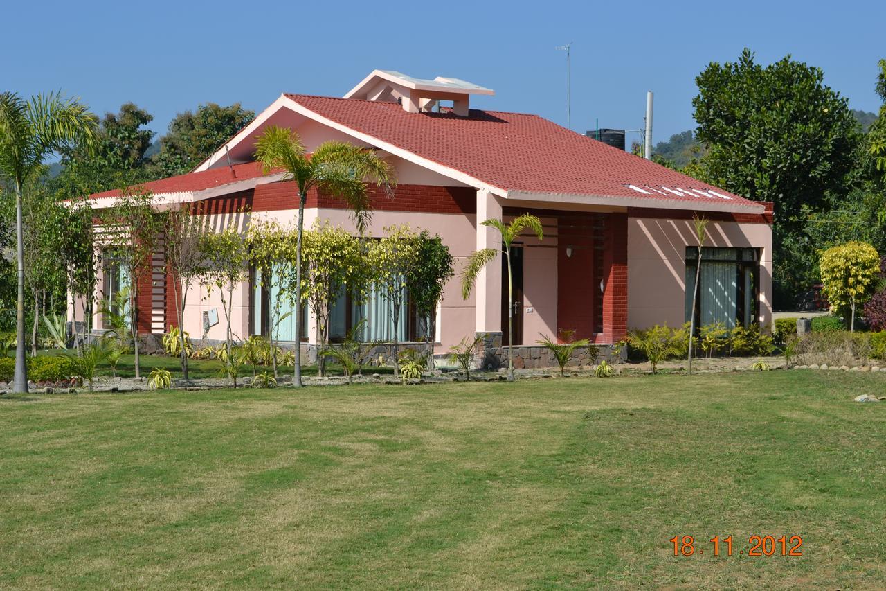 Corbett Wild Iris Spa And Resort Ramnagar  Bagian luar foto